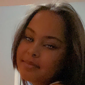 Meet your Posher, Angelinn